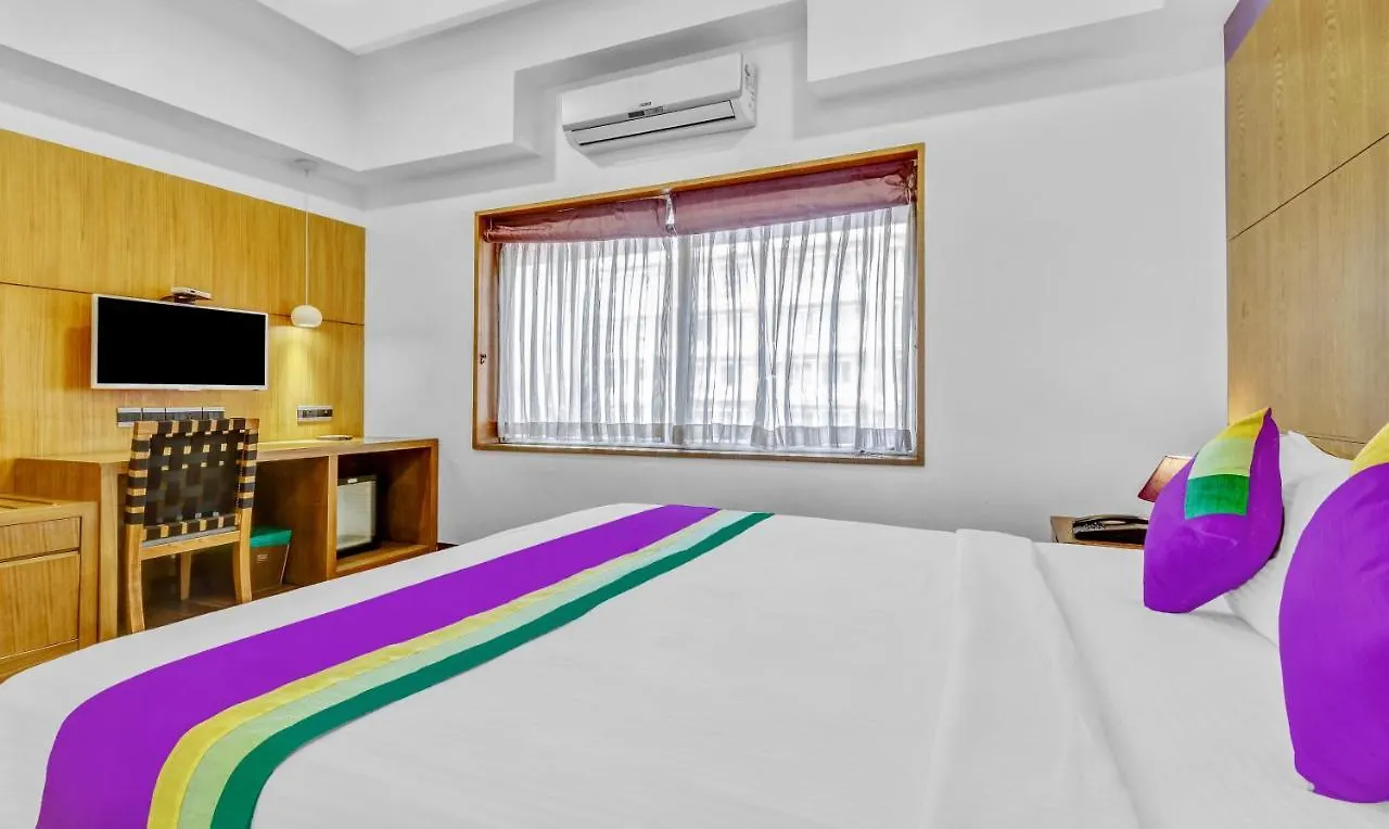 Medora Hotel Kozhikode 4*,